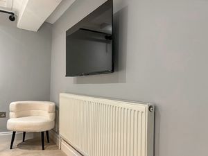 Photo 8- click for photo gallery